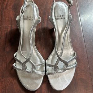 STUART WEITZMAN kitten heels